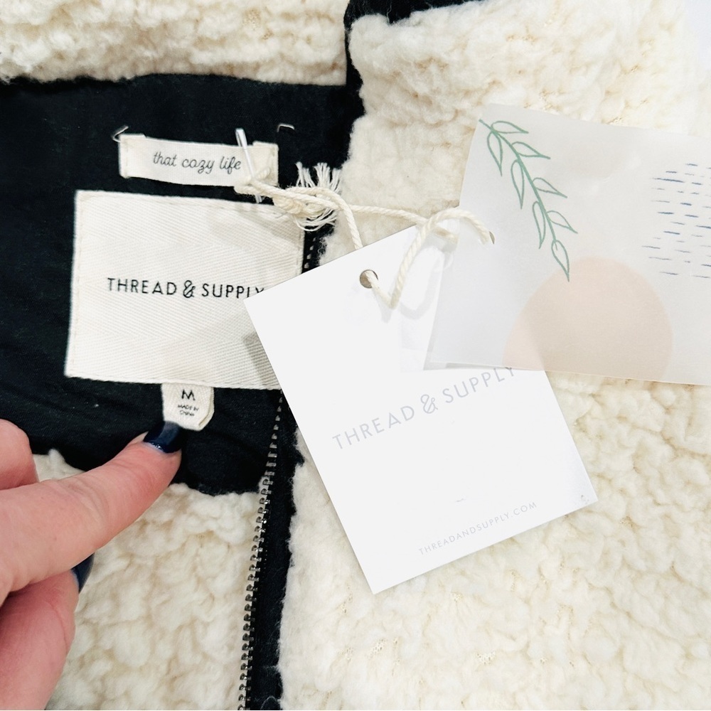 NWT Thread & Supply Cream Black Piping Quarter Zip Sherpa Pullover Sweatshirt - Picture 5 of 8